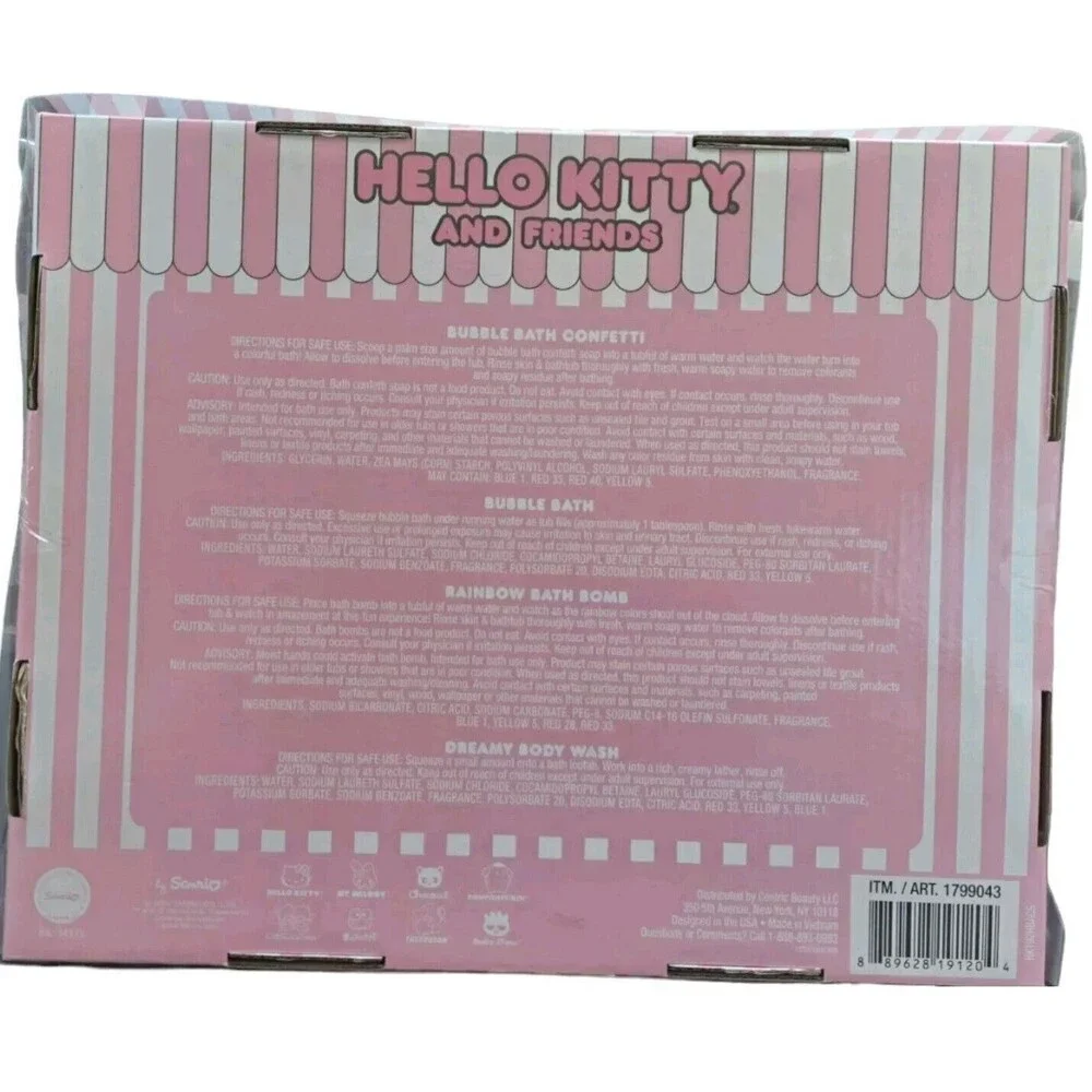 Hello Kitty and Friends Cozy‎ Time Bath Set 6pc